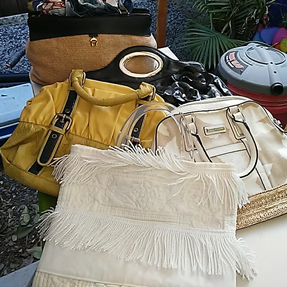 5 handbags great cond $12